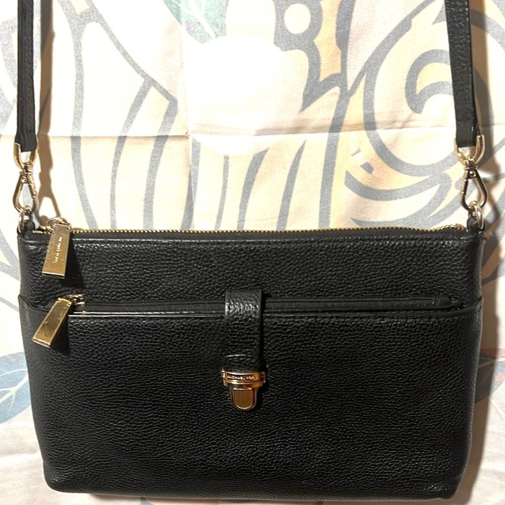 Michael Kors Mercer Snap Pocket Crossbody - EUC